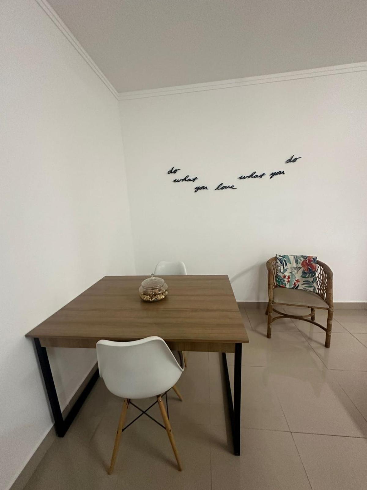 Apto Apolo - 3 Dorm Wifi São Carlos Exteriör bild