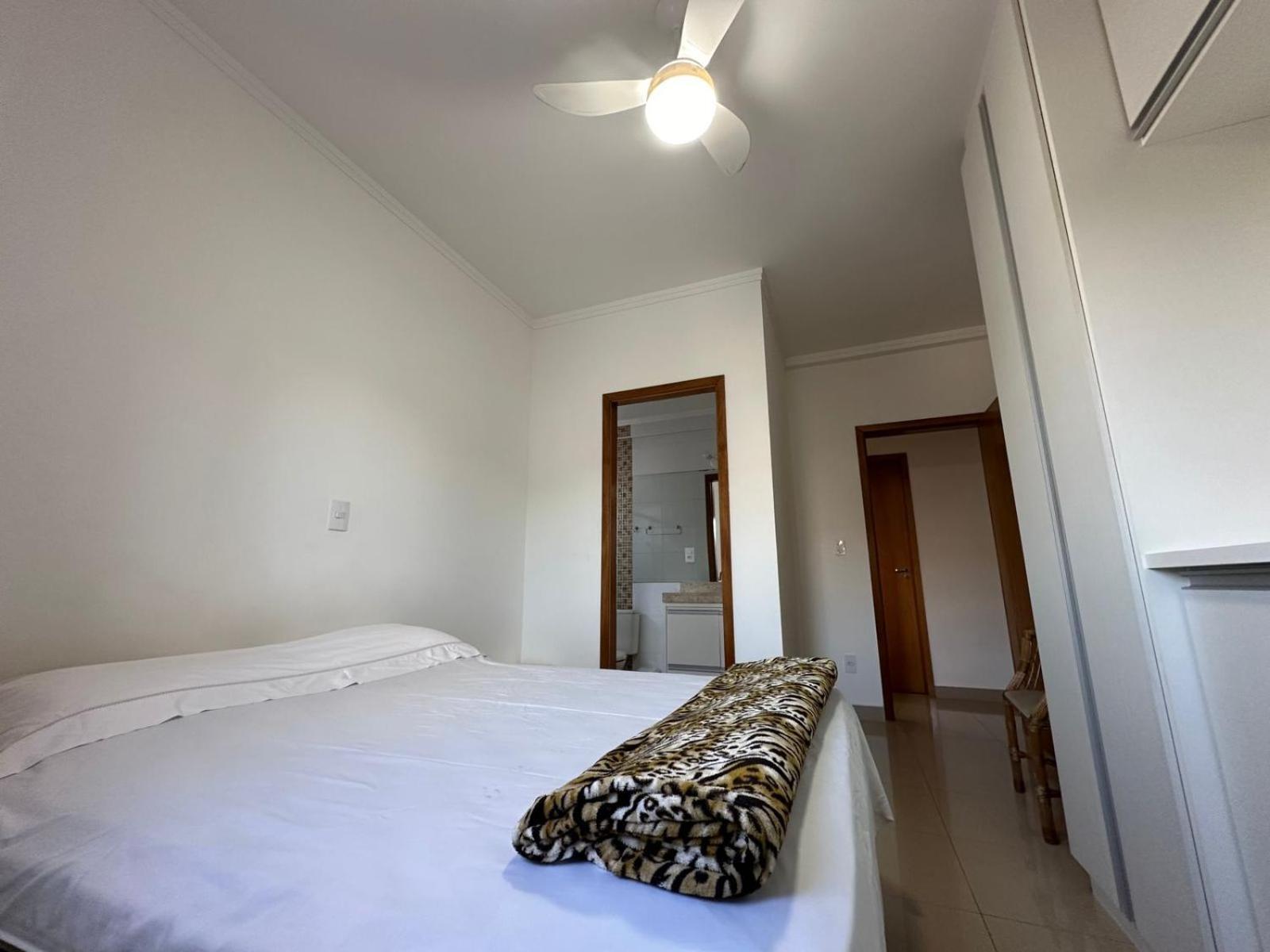 Apto Apolo - 3 Dorm Wifi São Carlos Exteriör bild